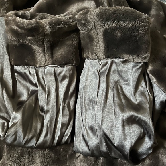 Marc New York Faux Fur Lined Coat, W/Hood, Zips Up & Has String to Adjust Waist - Picture 10 of 16